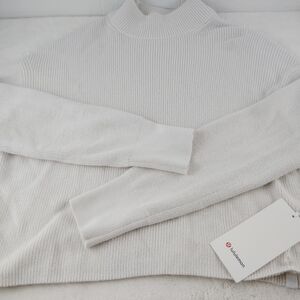 Lululemon Merino Wool -Blend Rib Turtleneck Sweater Sz 6 NWT BONE